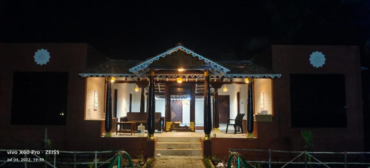 Krish Garden Villa Chidambaram Luaran gambar